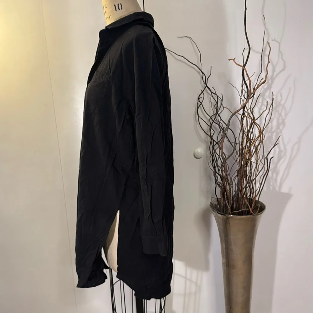 Black long sleeve button-down tunic - Picture 4 of 6